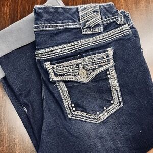 Maurices Women's 9/10 Minnie Capri Jeans Dark Wash Sequin Bling Pockets Cuffed
